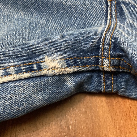 ā¢Vintageā¢Leviās⢠High Waisted Jeans - Picture 12 of 16